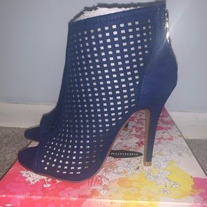 Chinese Laundry Womens JAMBOREE Open Toe Ankle